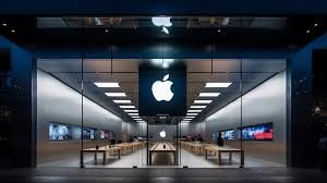 Apple Sets iPhone 18 Launch as New CEO John Ternus Takes Reins